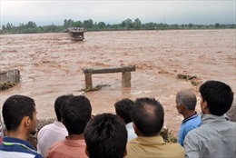 Hơn 420 người thiệt mạng do lũ lụt tại Ấn Độ, Pakistan